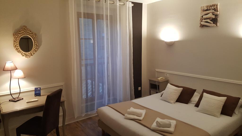 Hotel Du Chateau - Beynac Et Cazenac Dış mekan fotoğraf