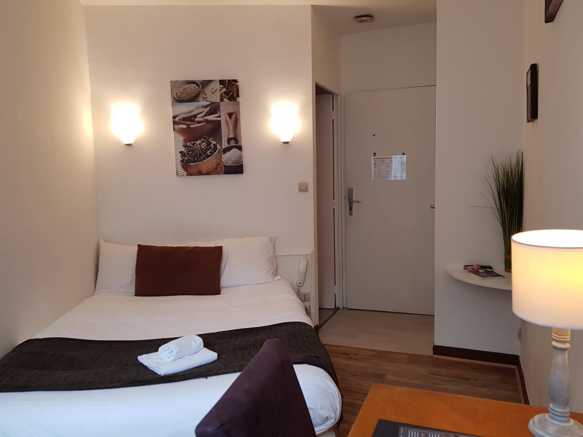 Hotel Du Chateau - Beynac Et Cazenac Dış mekan fotoğraf
